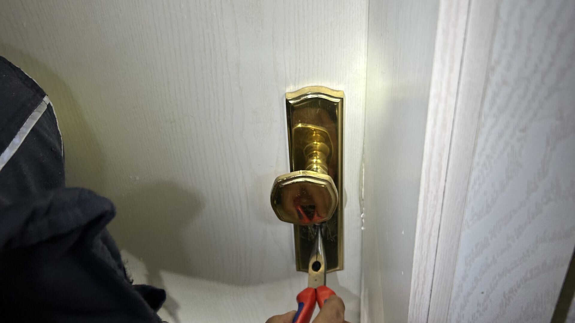 Tueroeffnung-scaled-e1691412296670